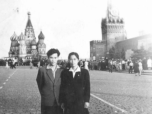 　　彭士禄与妻子马淑英在莫斯科留学时期的合影（科学报图片）