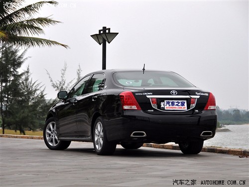 汽车之家 一汽丰田 皇冠 2010款 v6 3.0 royal saloon vip