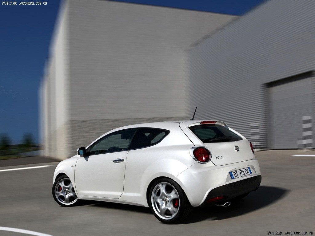 阿尔法罗米欧 ALFA MiTo 2010款 1.4 MultiAir 车身外观373111 点击进入下一页