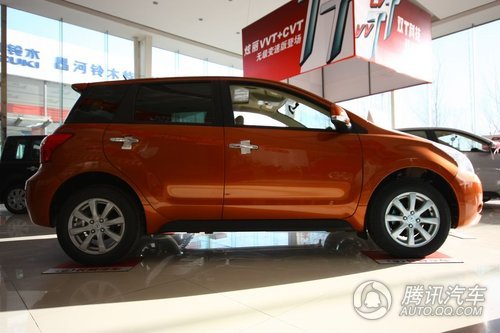 09款 炫丽 CROSS 1.3L VVT 实拍图