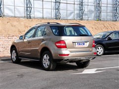 奔驰 奔驰(进口) 奔驰m级 2010款 ml 300 4matic