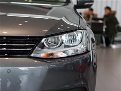 大众 一汽-大众 速腾 2012款 1.8tsi 自动基本型