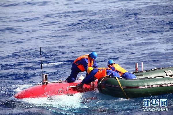 （科技）（3）“蛟龙”号进行7000米级海试首潜