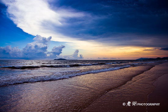 新浪旅游配图：三亚的大海与天空 摄影：老湖